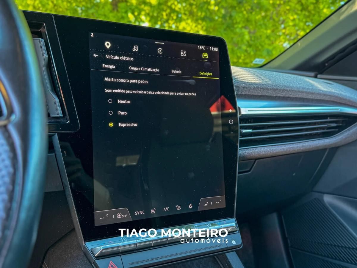 renault-megane-e-tech-2024-eletrico-0cc