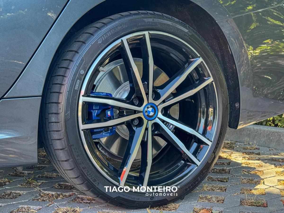 bmw-serie-3-2022-hibrido-a-gasolina-1998cc