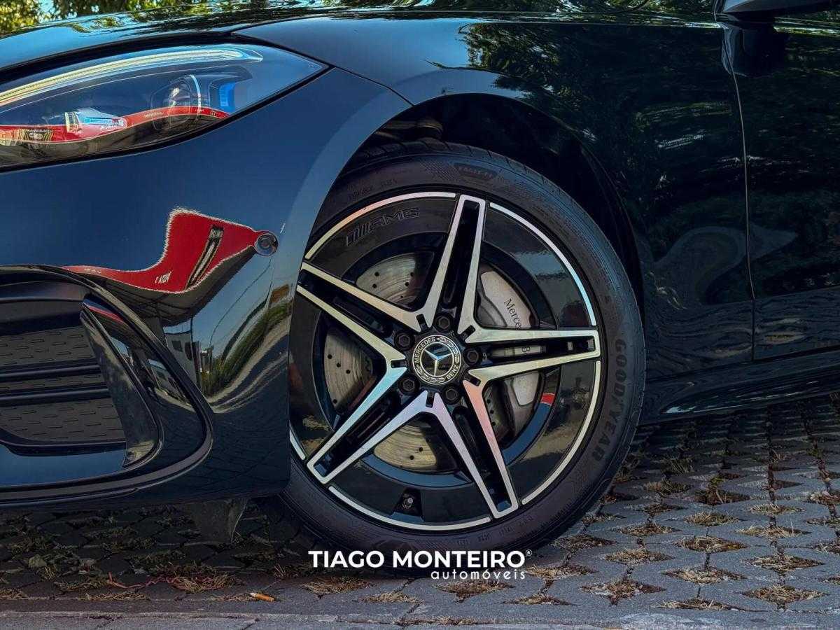 mercedes-benz-classe-c-c-300-e-2023-hibrido-a-gasolina-1999cc