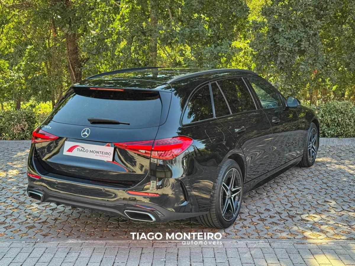 mercedes-benz-classe-c-c-300-e-2023-hibrido-a-gasolina-1999cc