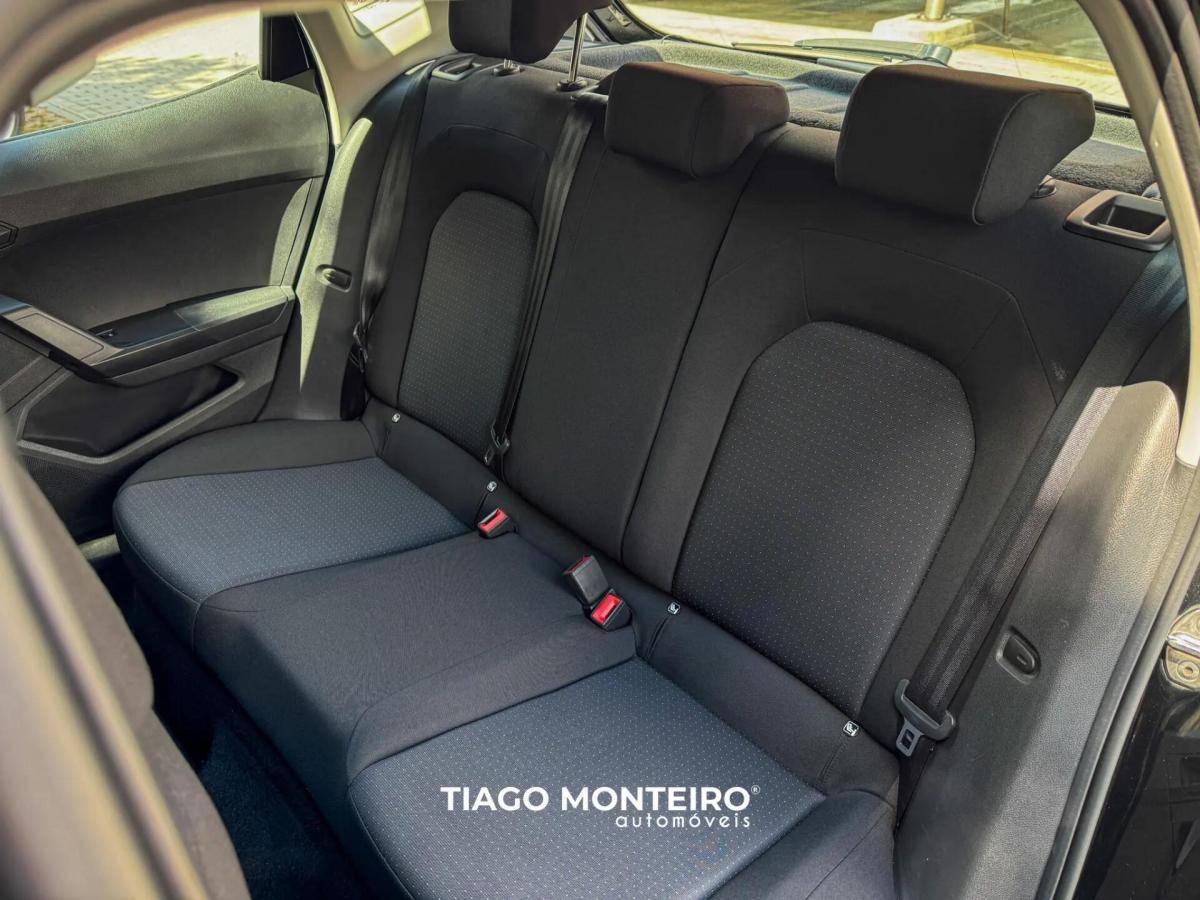 seat-ibiza-2023-gasolina-999cc