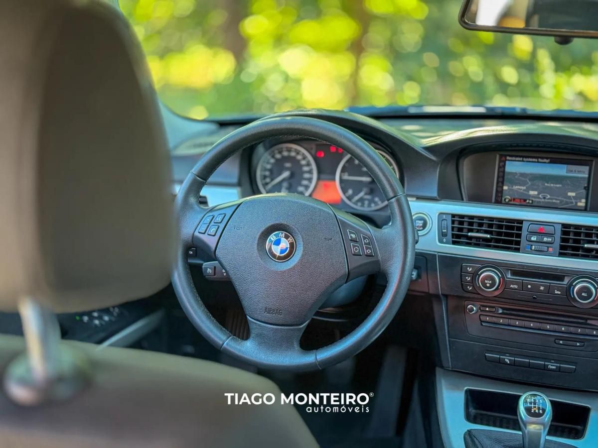 bmw-serie-3-320d-touring-2011-diesel-1995cc