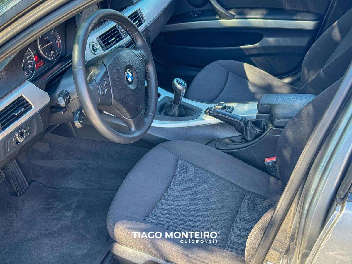 bmw-serie-3-320d-touring-2011-diesel-1995cc