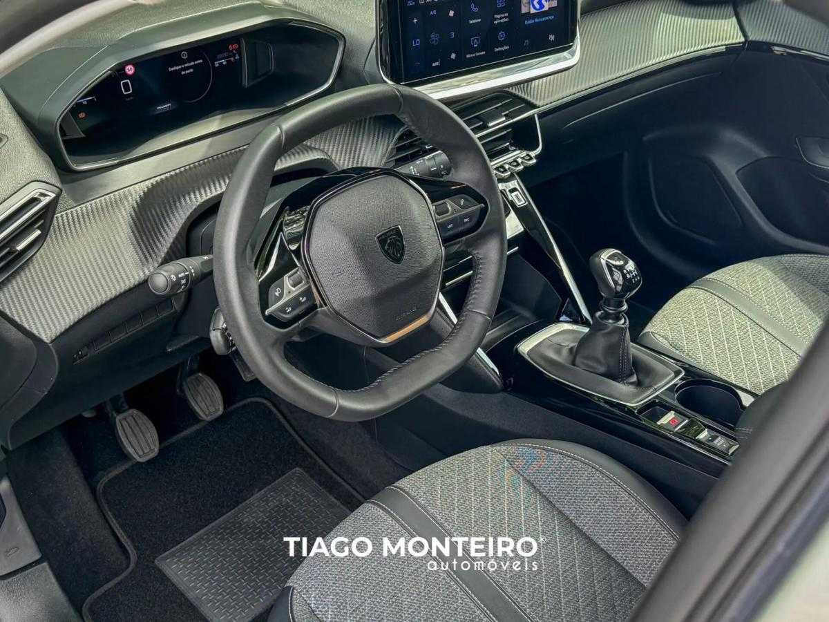 peugeot-208-2024-gasolina-1199cc
