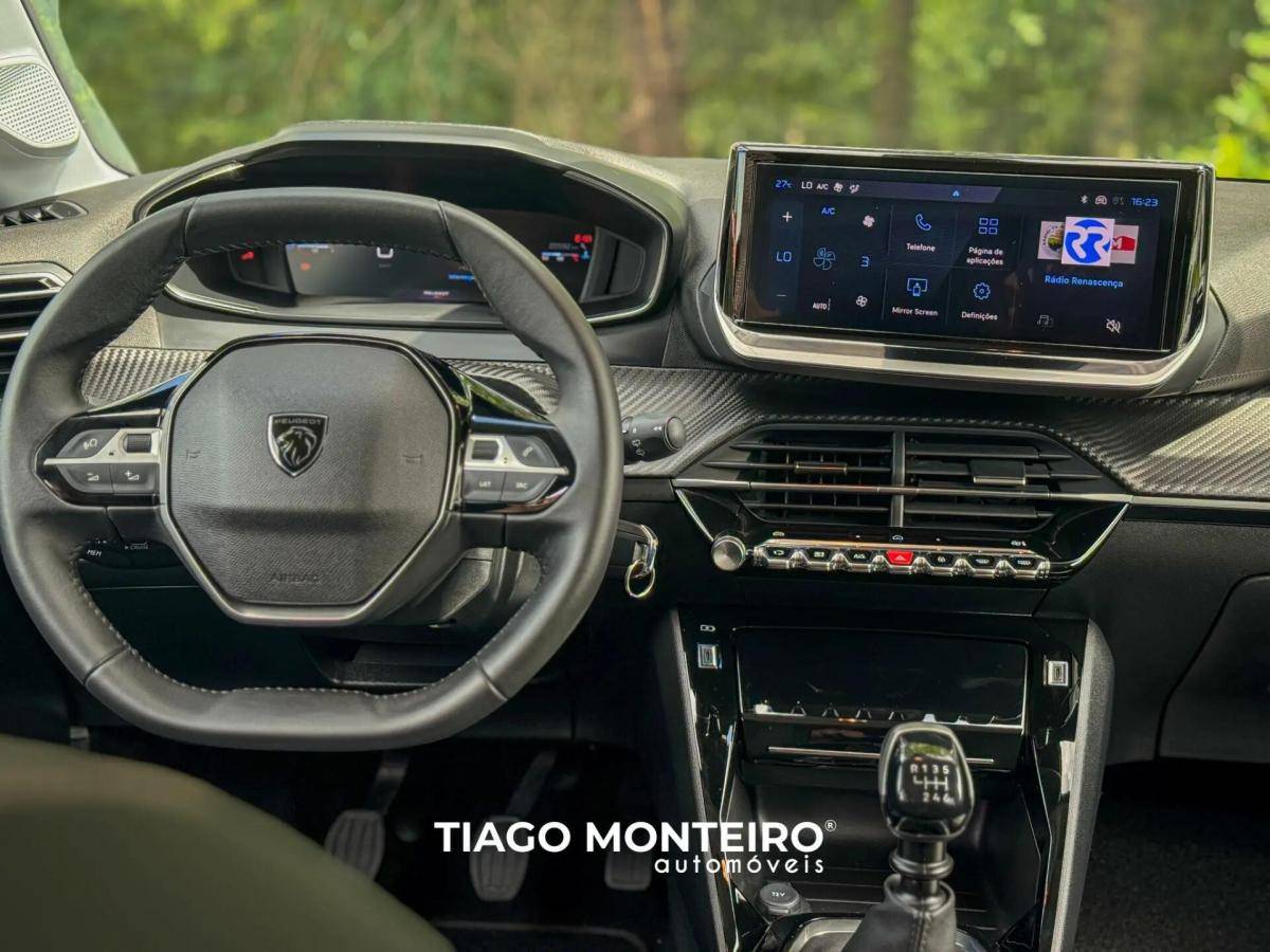 peugeot-208-2024-gasolina-1199cc