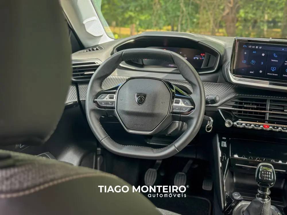 peugeot-208-2024-gasolina-1199cc