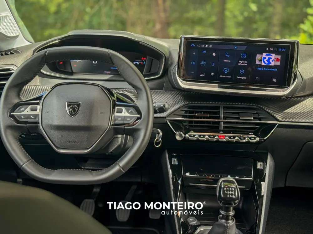 peugeot-208-2024-gasolina-1199cc