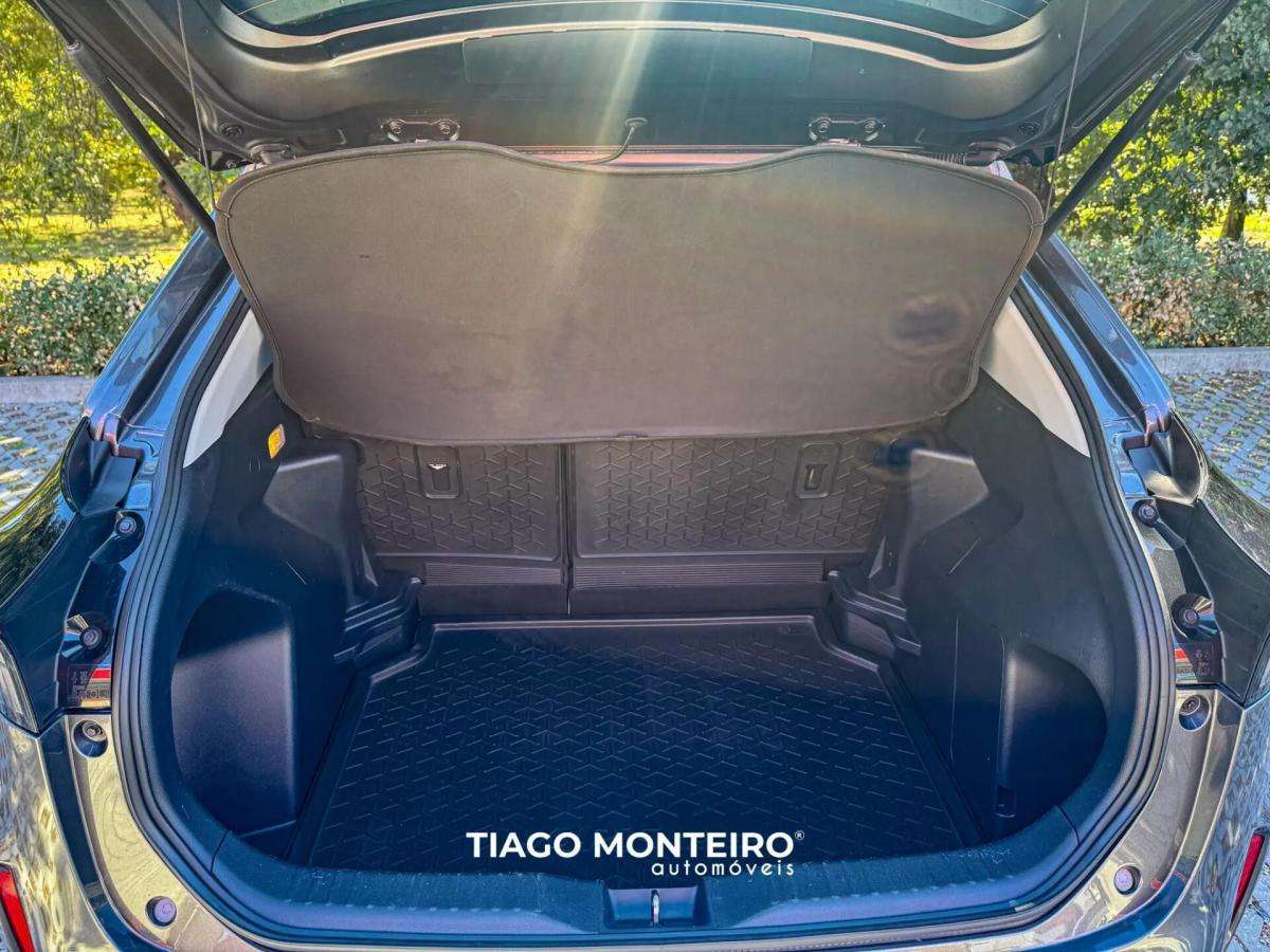 toyota-yaris-cross-2024-hibrido-a-gasolina-1490cc