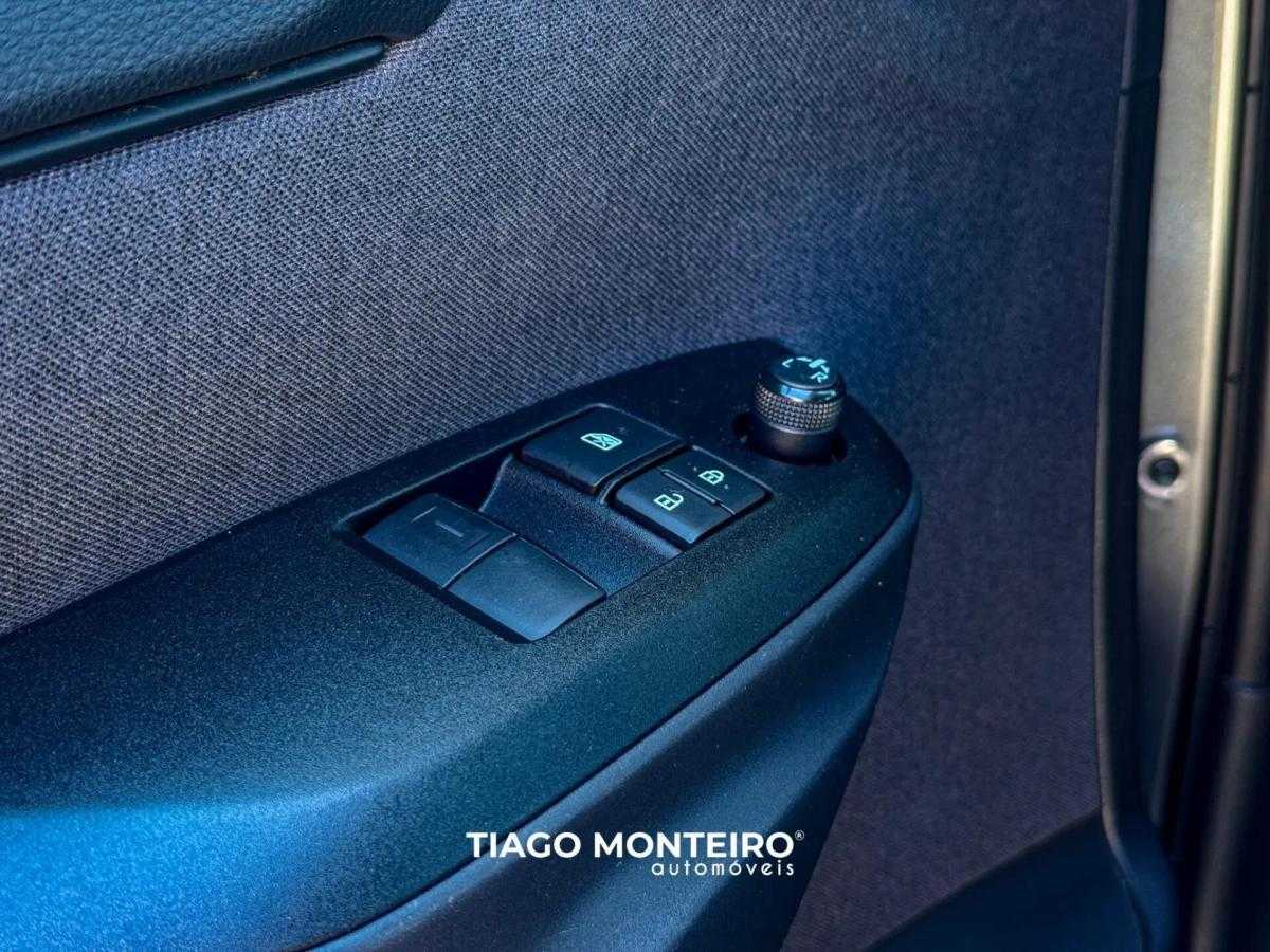 toyota-yaris-cross-2024-hibrido-a-gasolina-1490cc