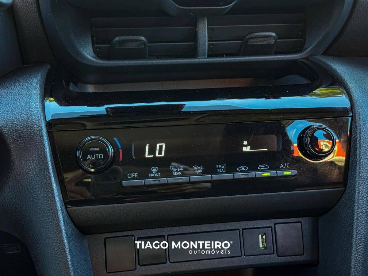 toyota-yaris-cross-2024-hibrido-a-gasolina-1490cc