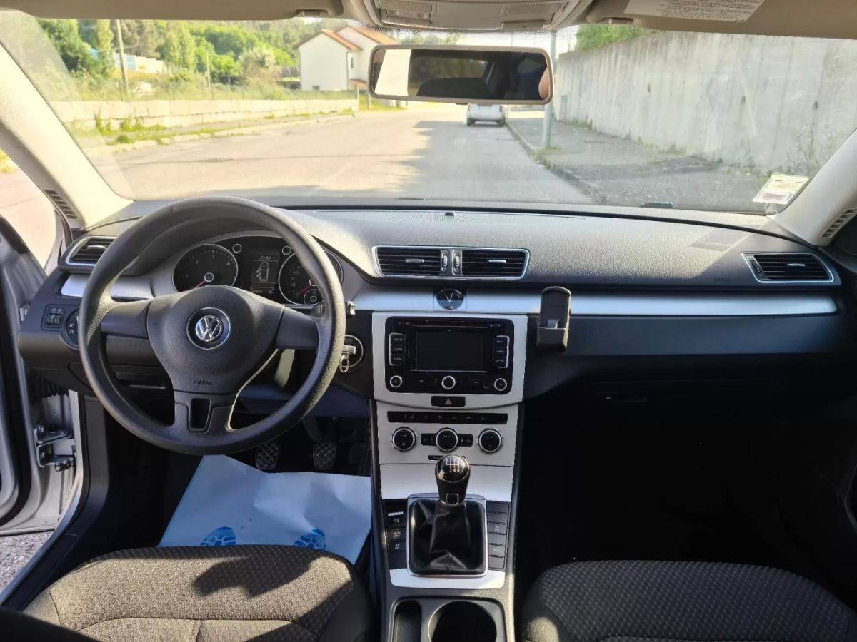 volkswagen-passat-variant-2014-diesel-1598cc
