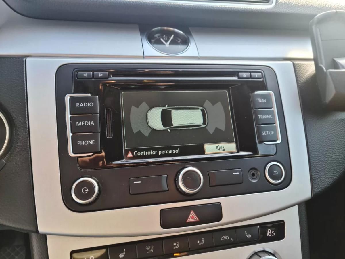 volkswagen-passat-variant-2014-diesel-1598cc