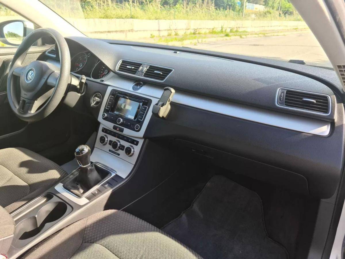 volkswagen-passat-variant-2014-diesel-1598cc