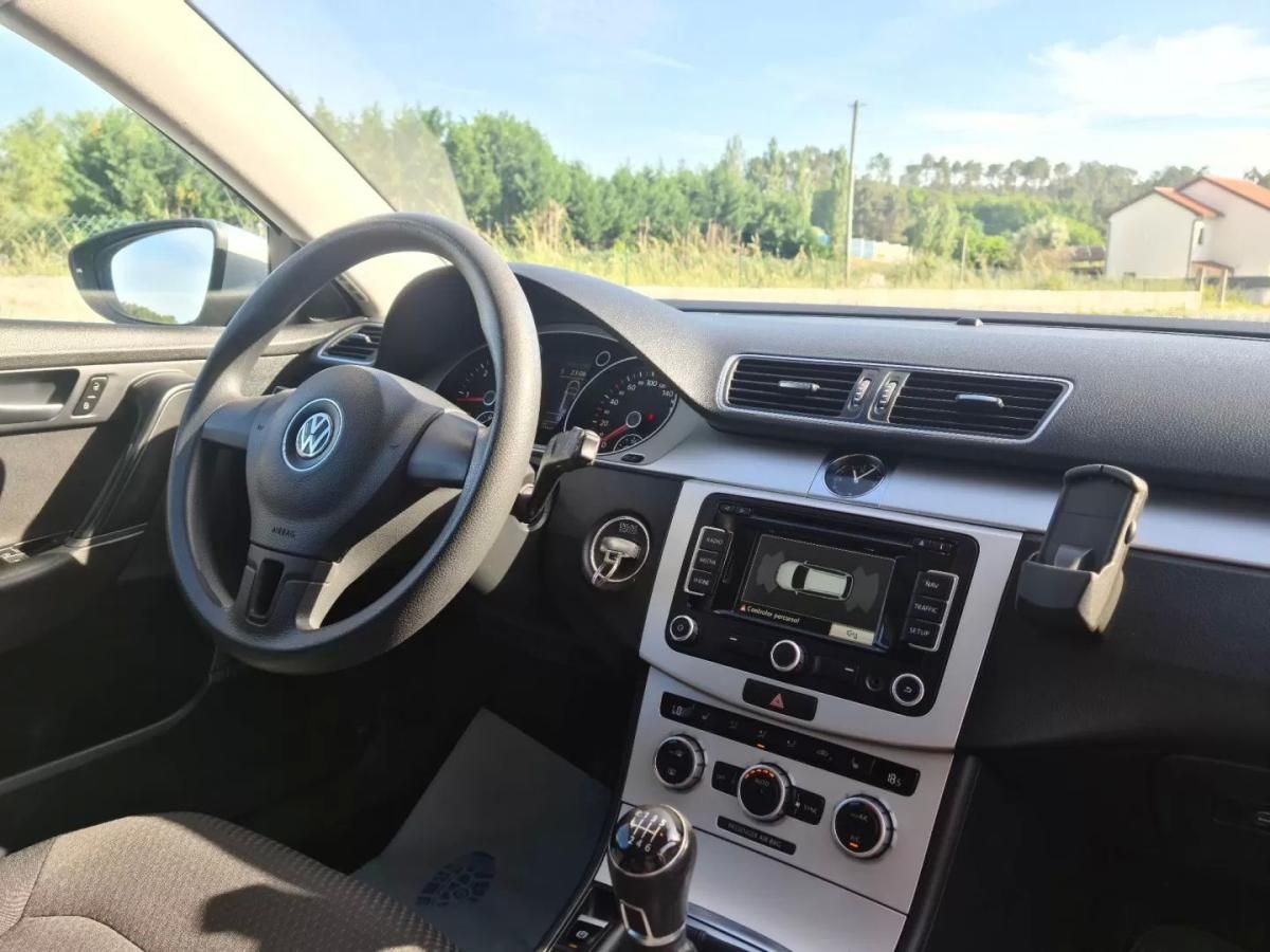volkswagen-passat-variant-2014-diesel-1598cc