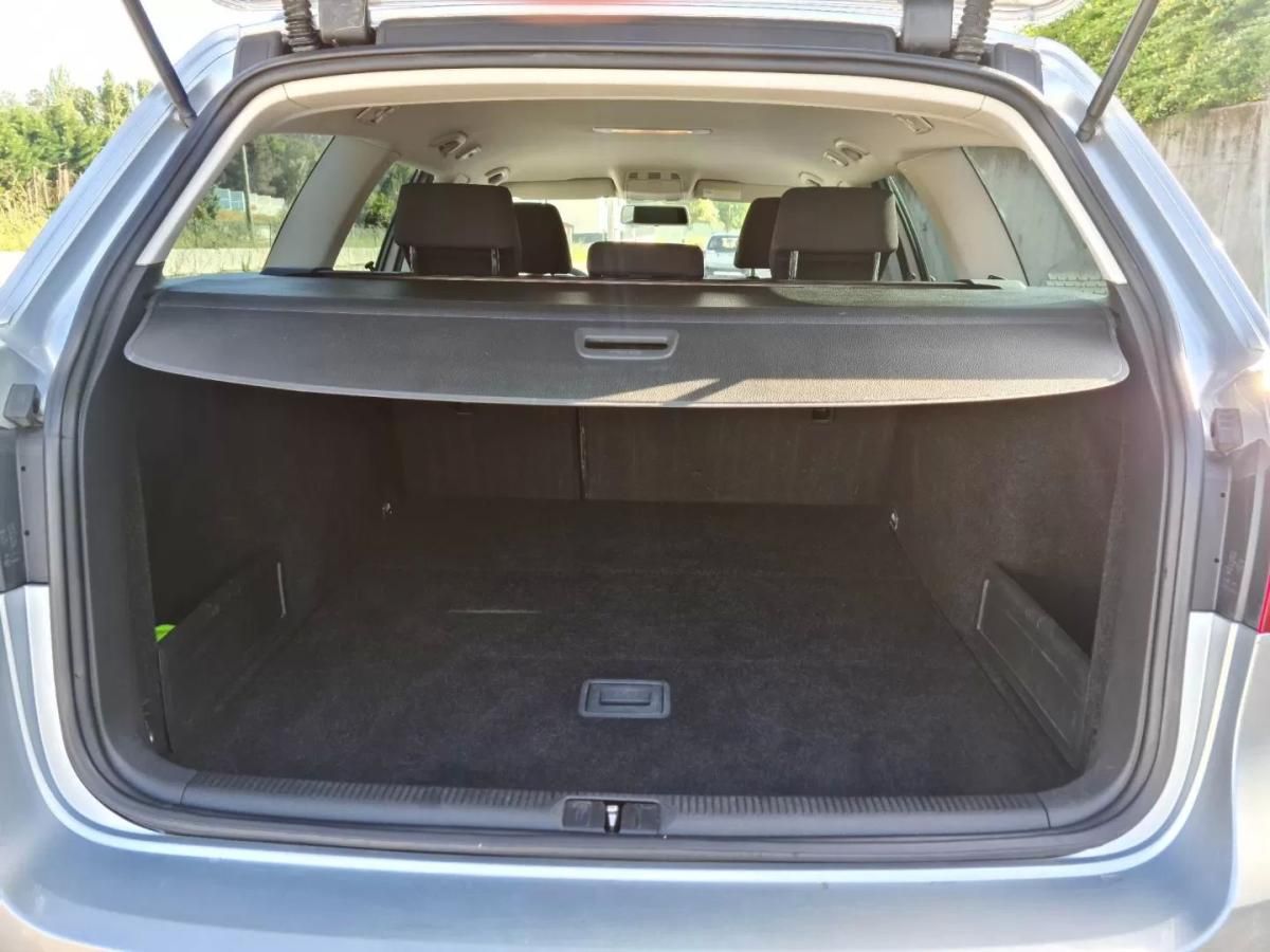 volkswagen-passat-variant-2014-diesel-1598cc