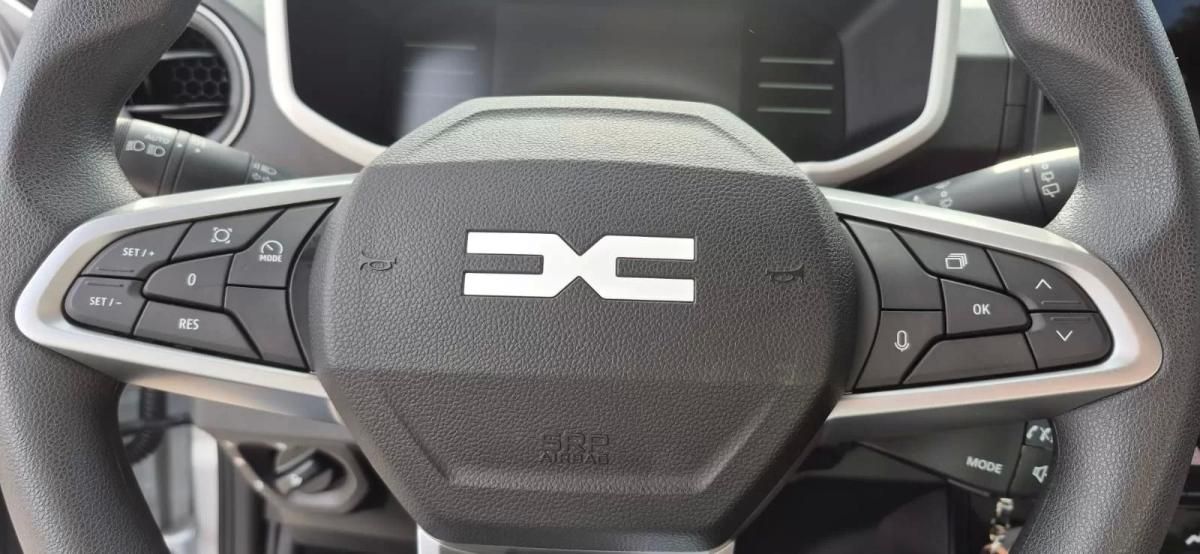 dacia-spring-2025-eletrico-200cc