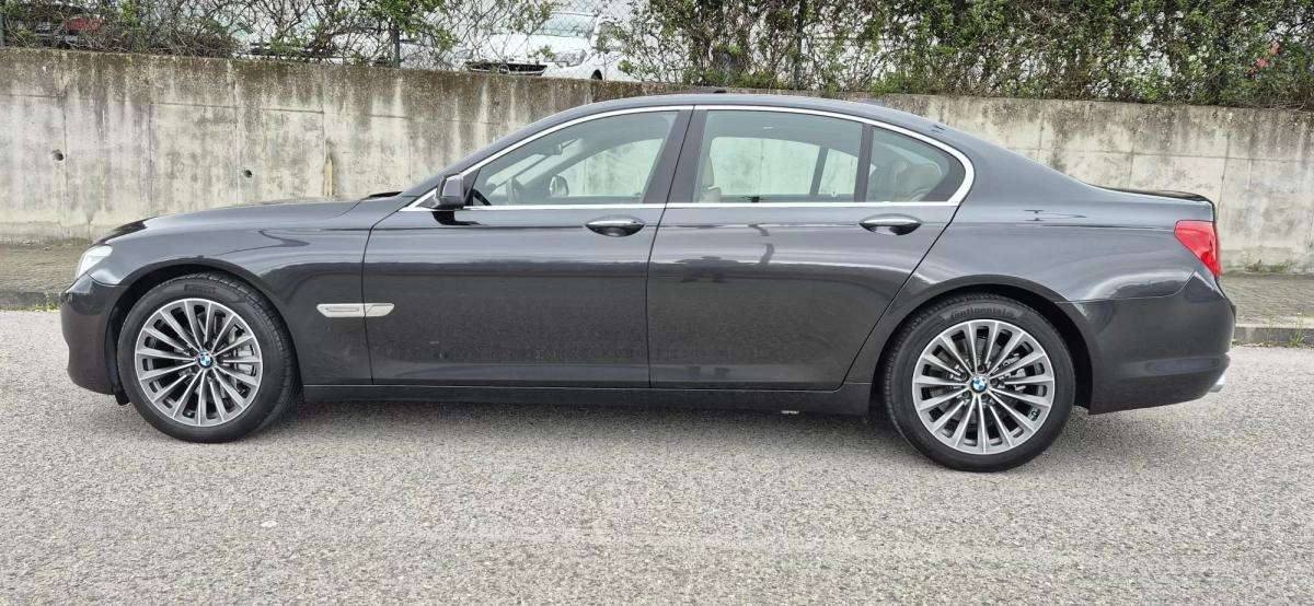 bmw-serie-7-2009-diesel-2993cc