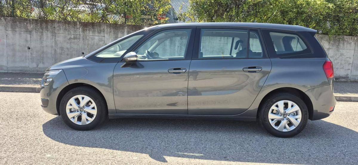 citroen-c4-grand-picasso-2013-diesel-1560cc