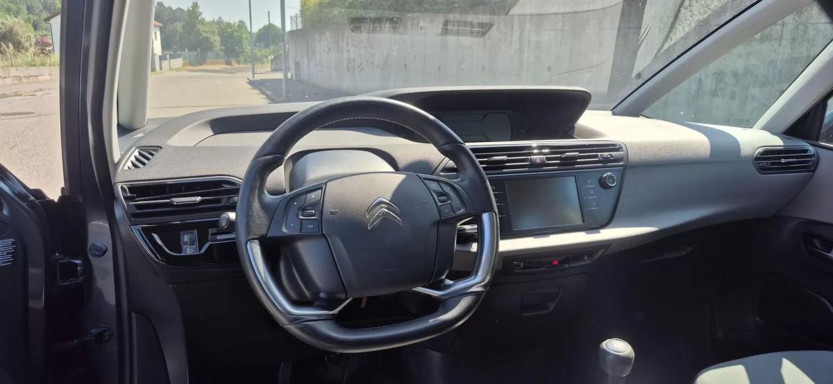 citroen-c4-grand-picasso-2013-diesel-1560cc