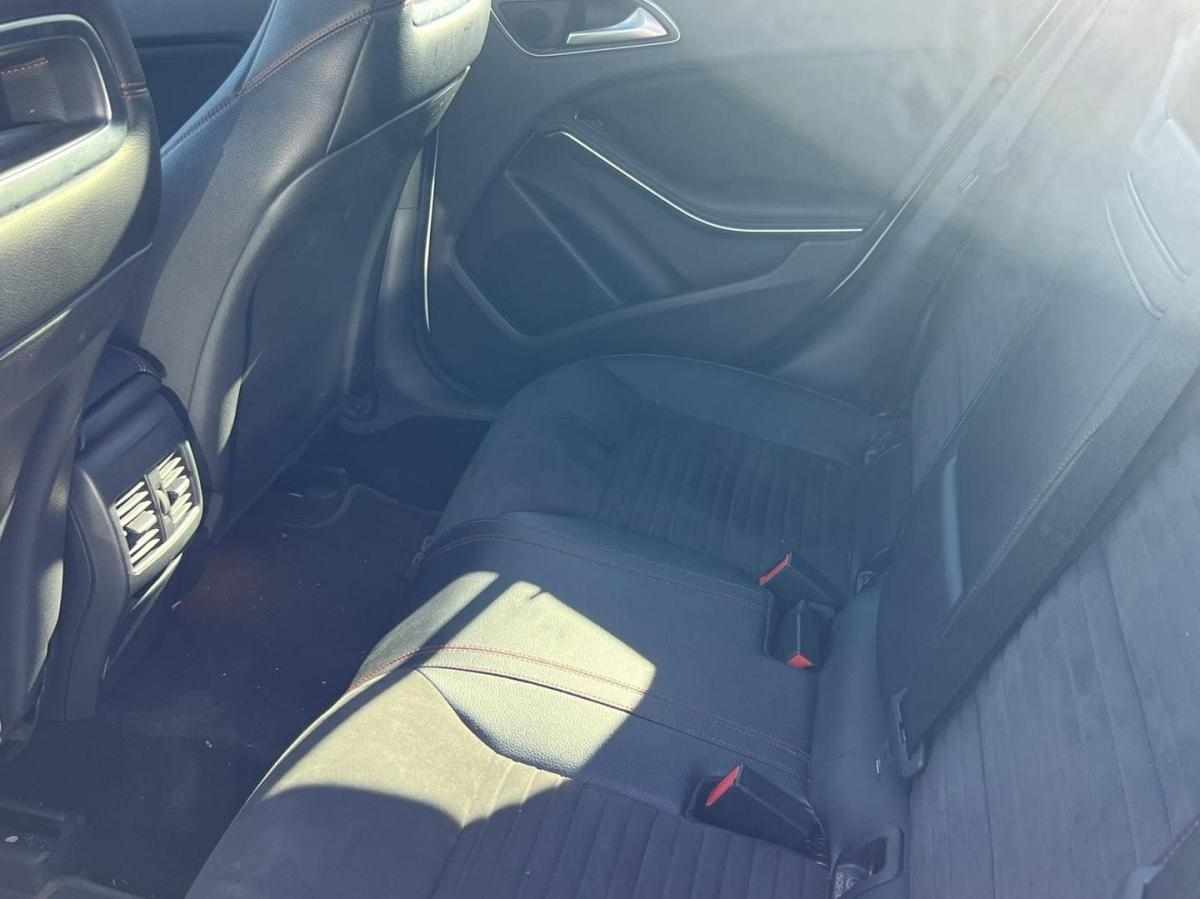 mercedes-benz-gla-2016-diesel-2143cc