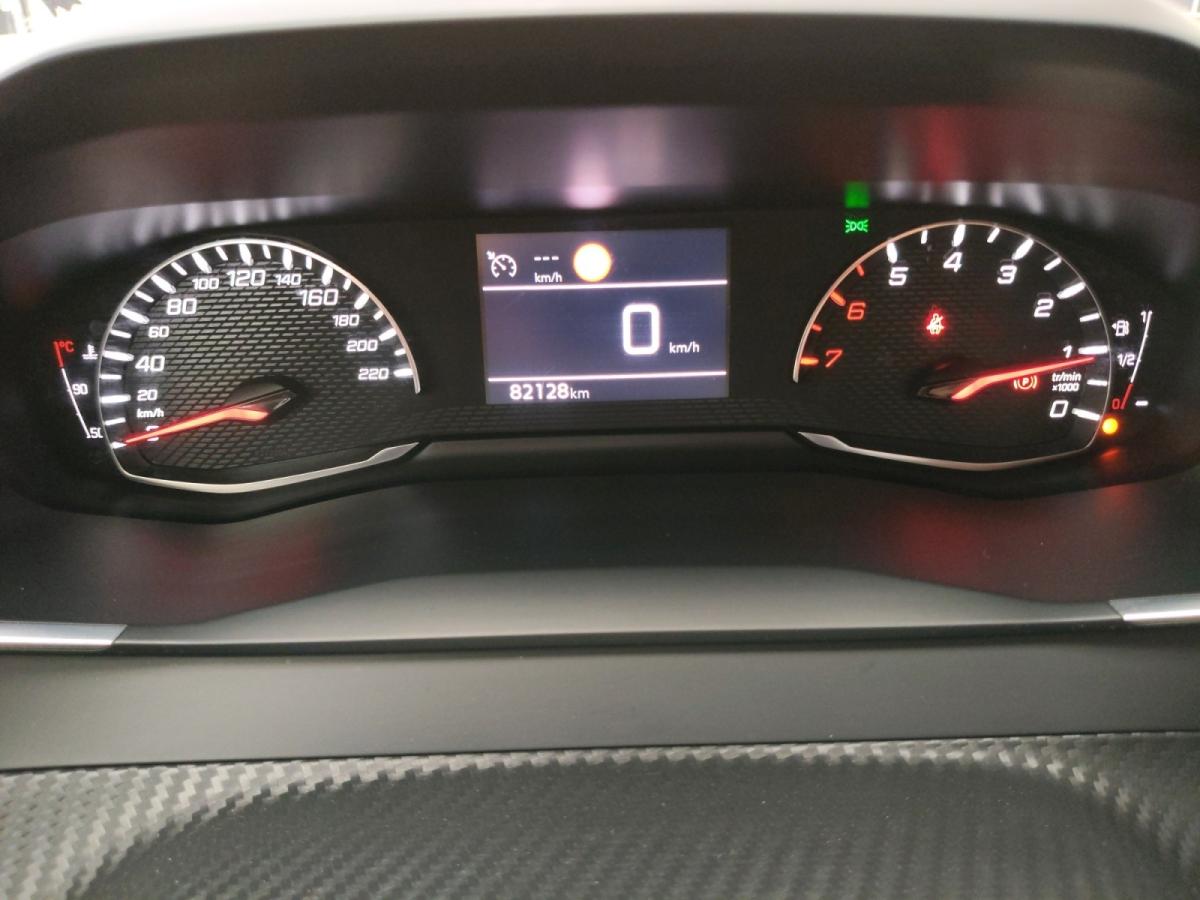 peugeot-2008-2021-gasolina-1199cc