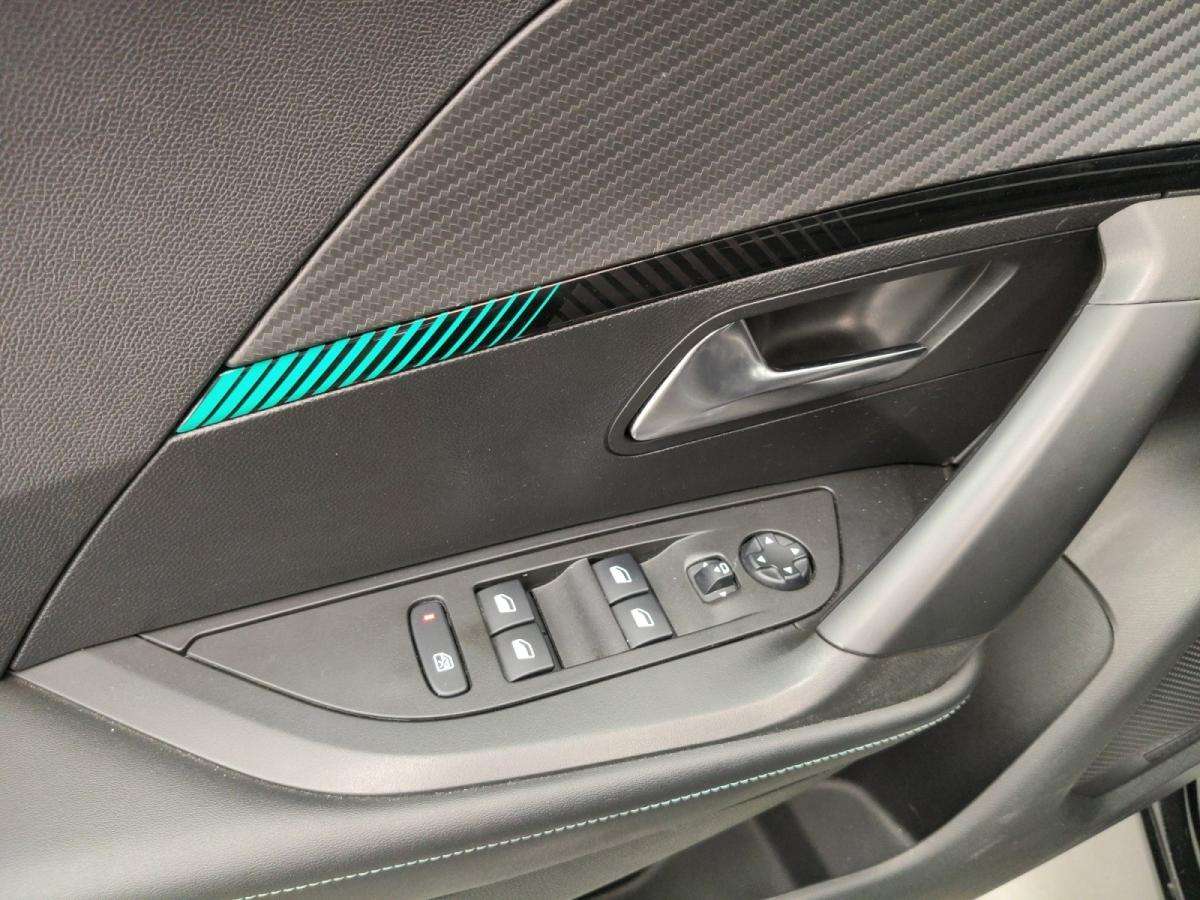 peugeot-2008-2021-gasolina-1199cc