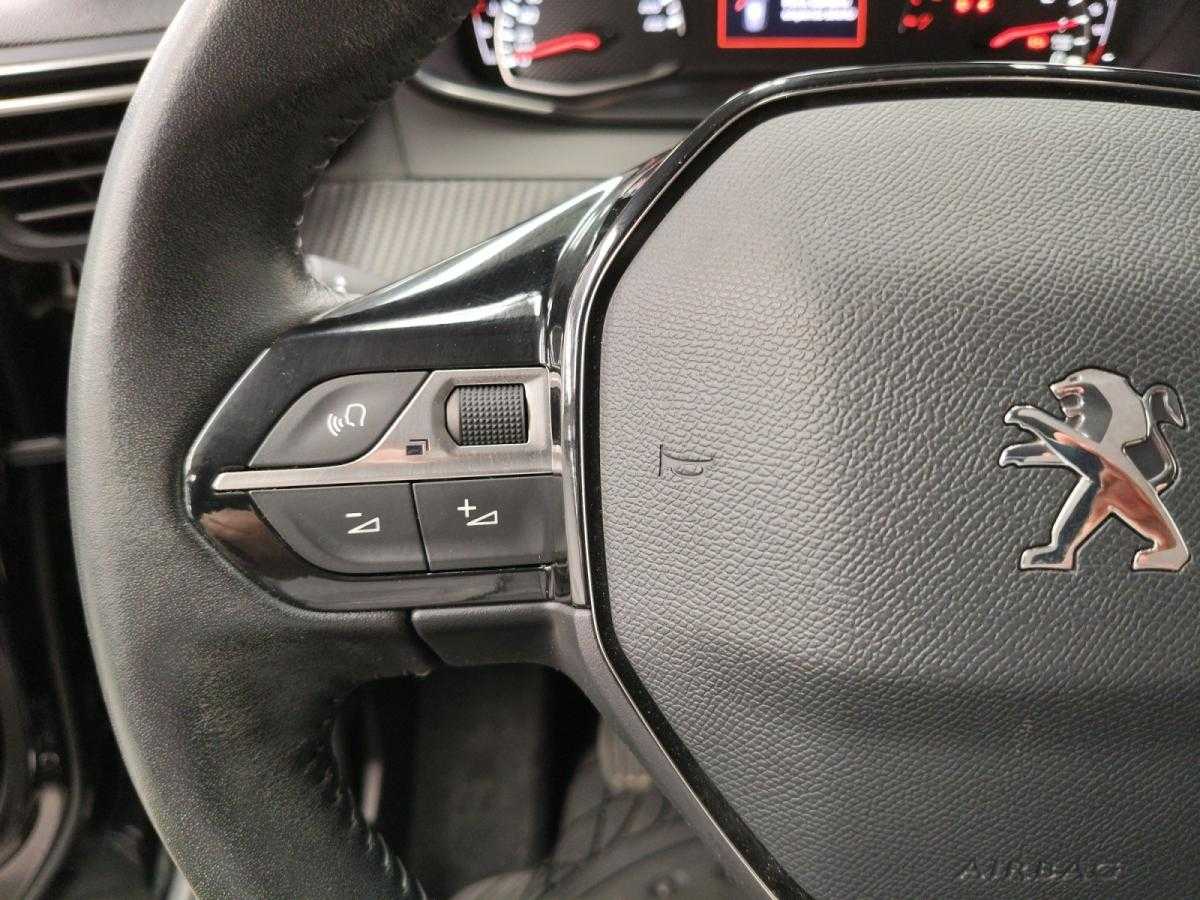 peugeot-2008-2021-gasolina-1199cc