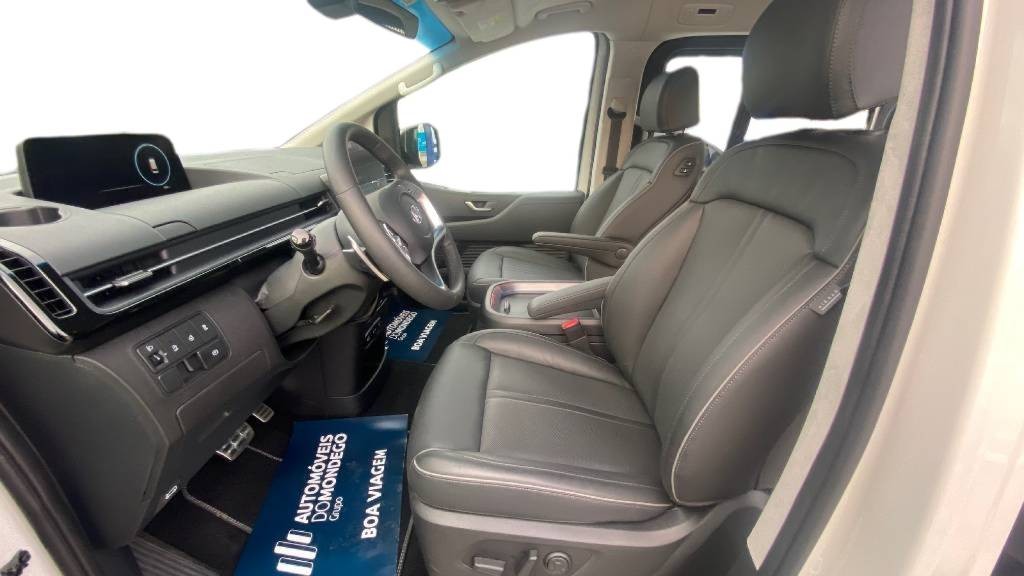 hyundai-staria-2023-diesel-2199cc
