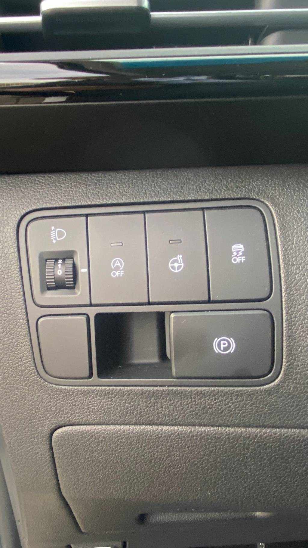 hyundai-staria-2023-diesel-2199cc