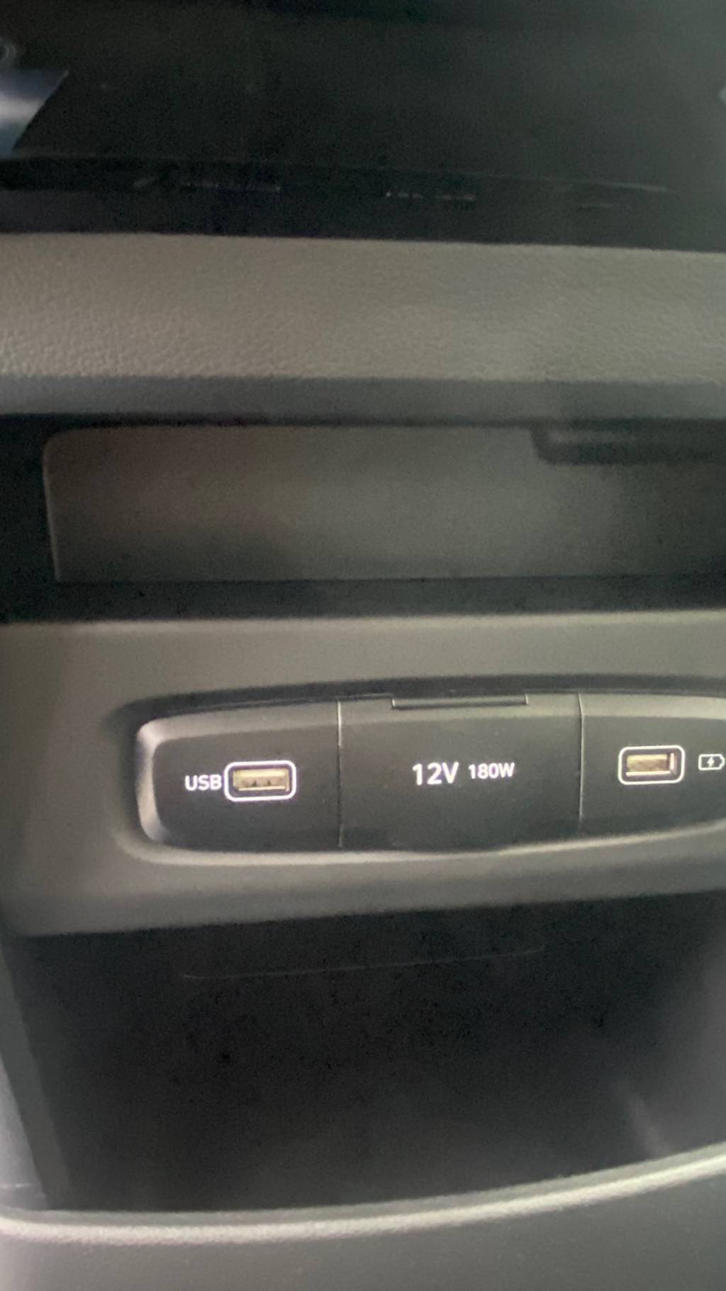 hyundai-staria-2023-diesel-2199cc