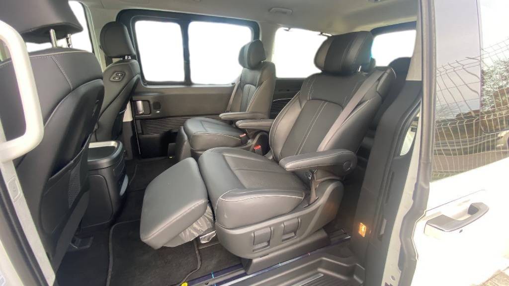 hyundai-staria-2023-diesel-2199cc