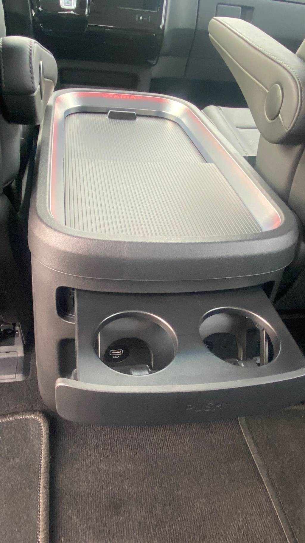 hyundai-staria-2023-diesel-2199cc