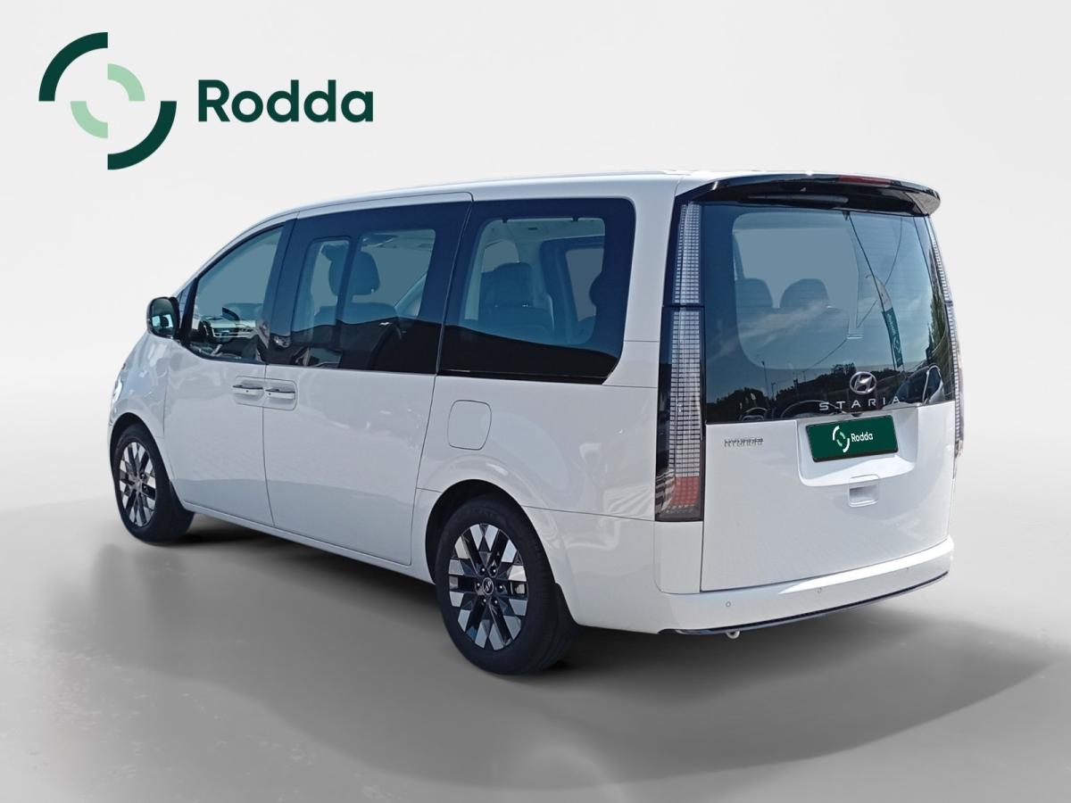 hyundai-staria-2023-diesel-2199cc