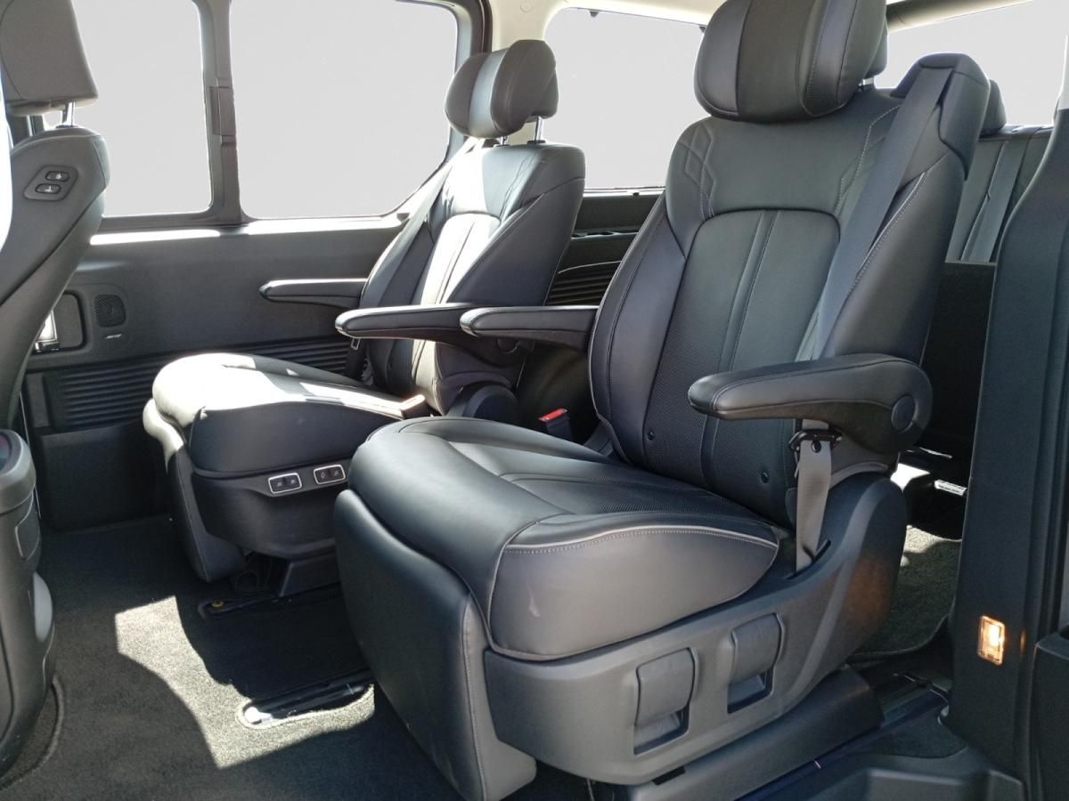 hyundai-staria-2023-diesel-2199cc