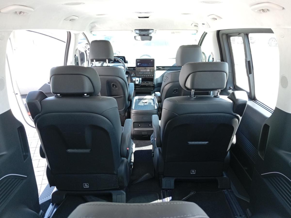 hyundai-staria-2023-diesel-2199cc