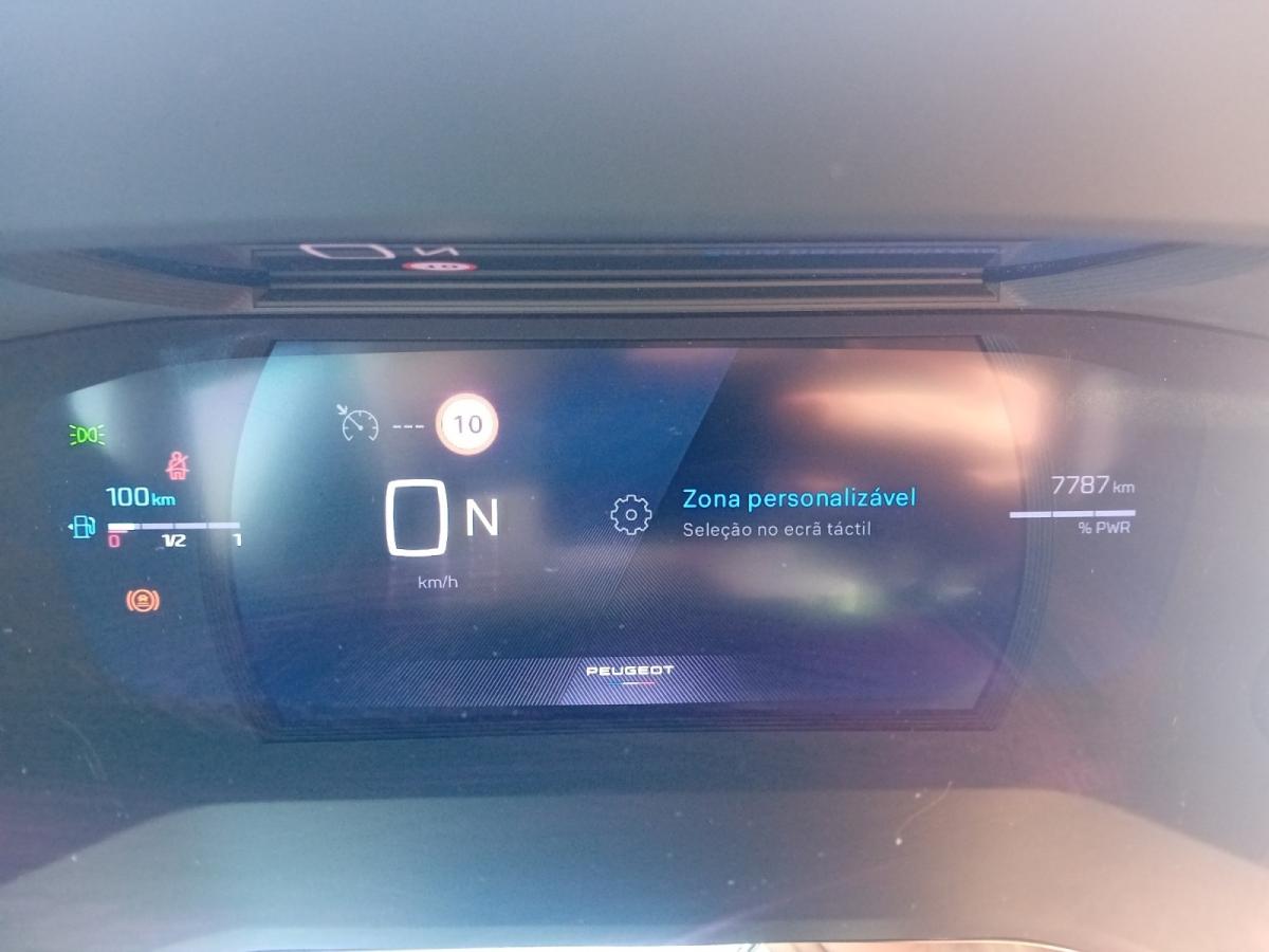 peugeot-208-2025-hibrido-a-gasolina-1199cc