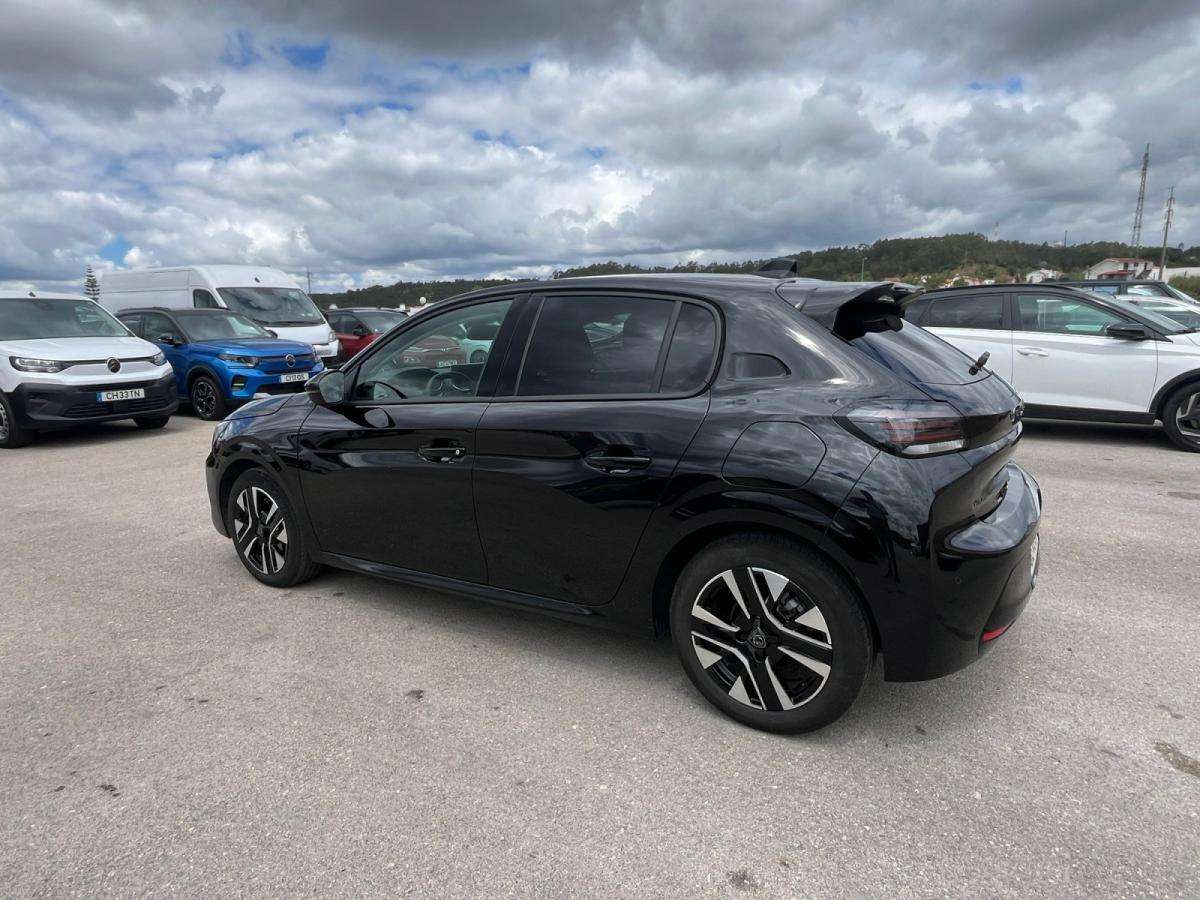 peugeot-208-2026-hibrido-a-gasolina-1199cc