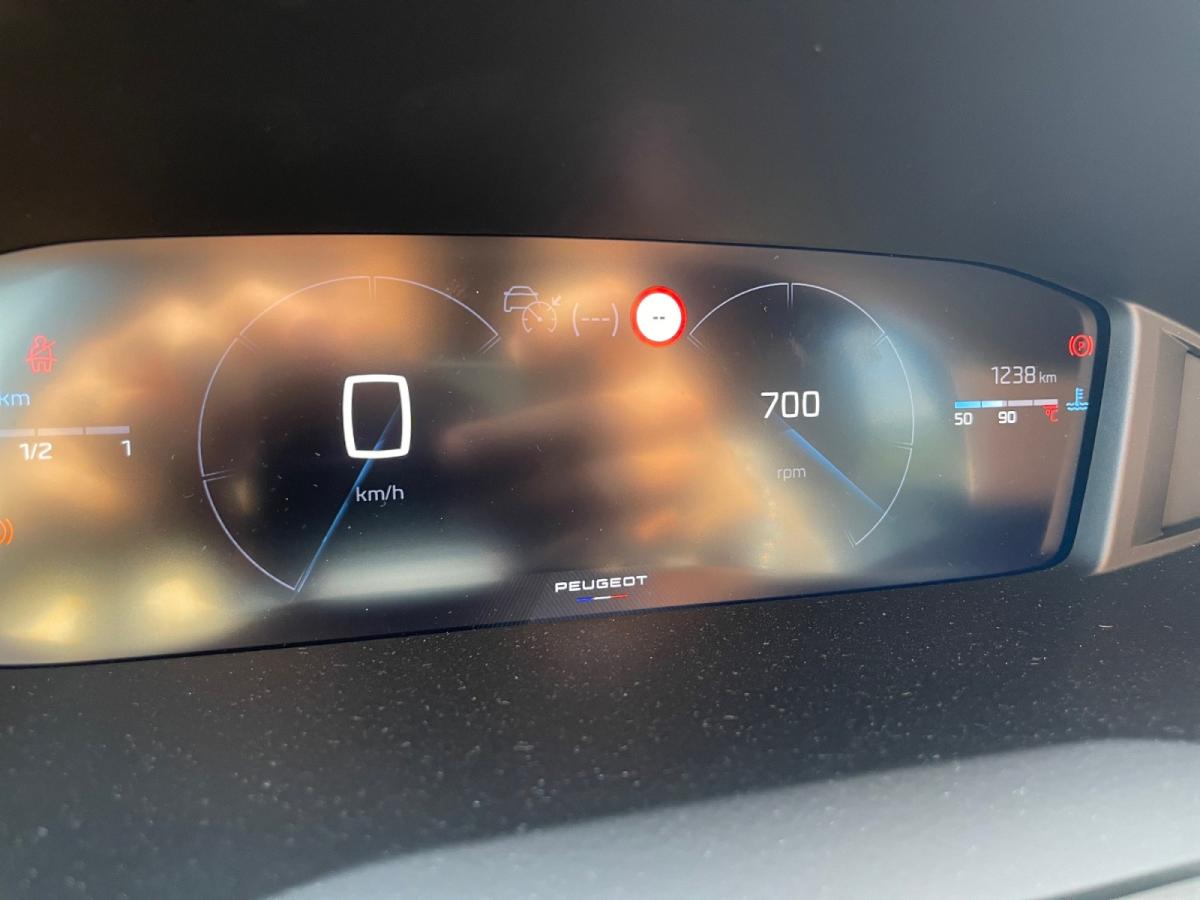 peugeot-2008-2025-gasolina-1199cc