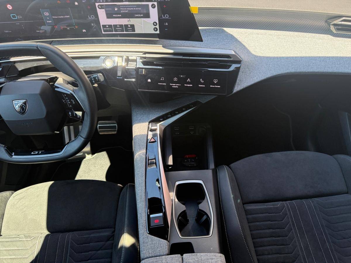 peugeot-5008-2025-hibrido-a-gasolina-1199cc