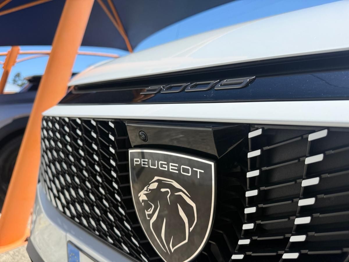 peugeot-5008-2025-hibrido-a-gasolina-1199cc
