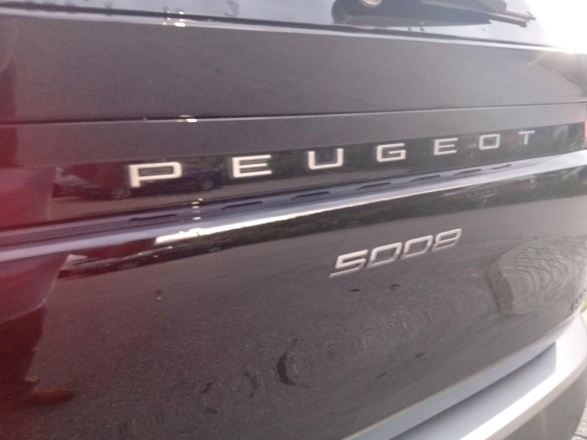 peugeot-5008-2024-hibrido-a-gasolina-1199cc