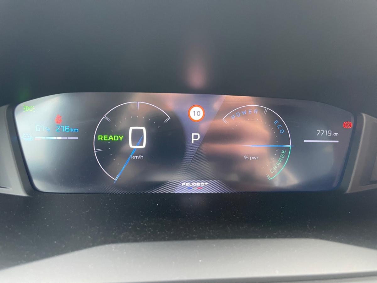 peugeot-2008-2025-hibrido-a-gasolina-0cc