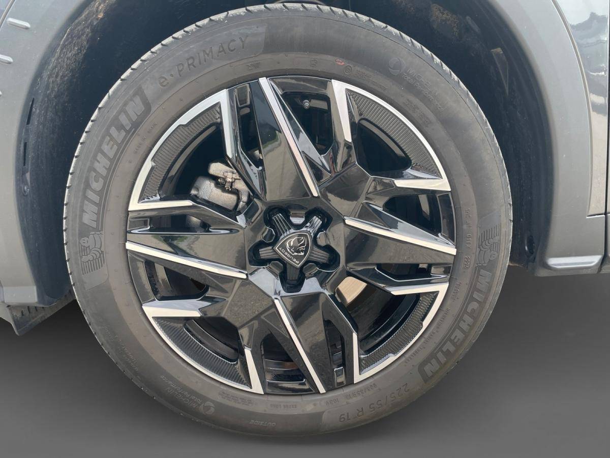 peugeot-5008-2025-hibrido-a-gasolina-1199cc