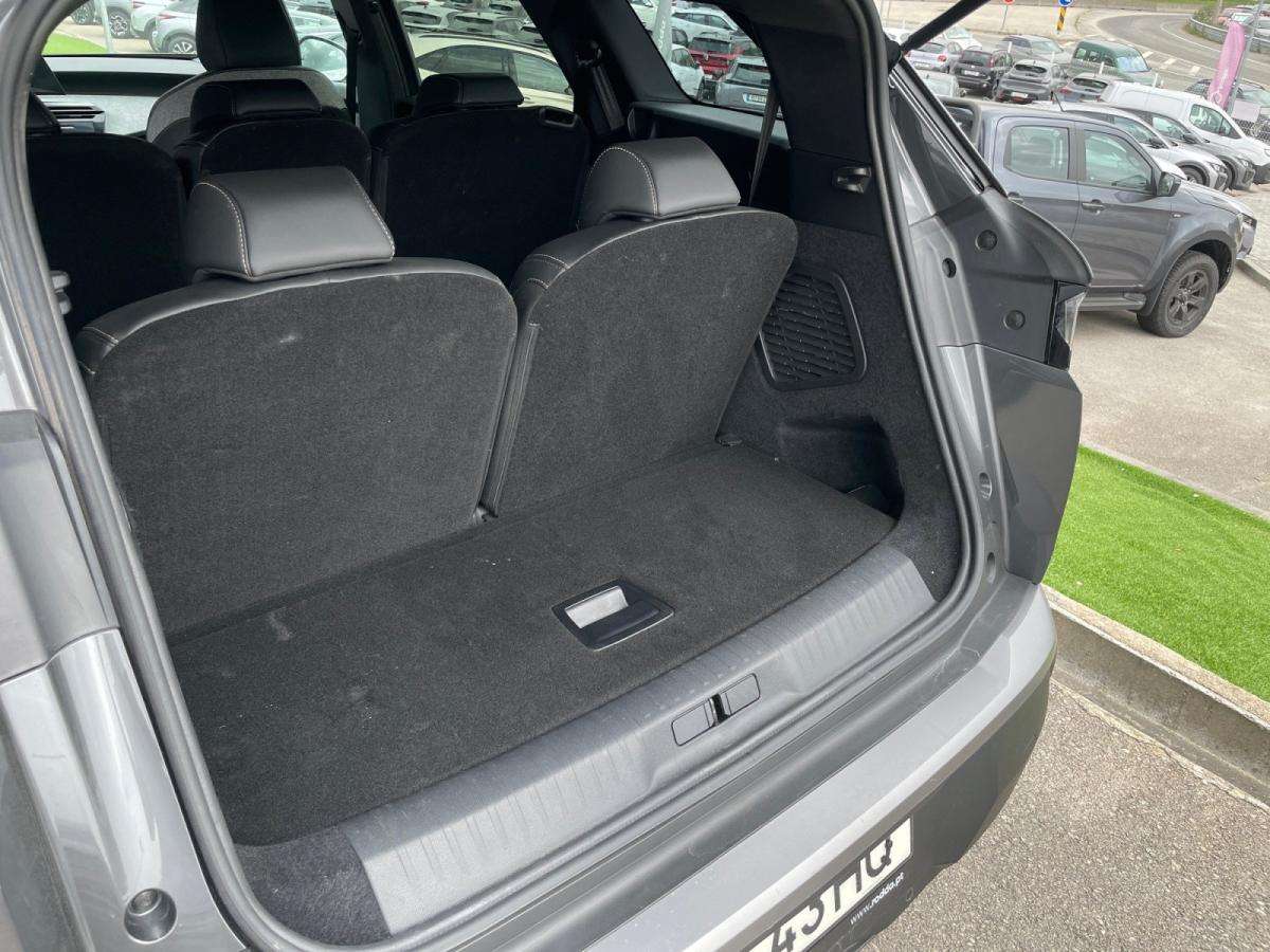 peugeot-5008-2025-hibrido-a-gasolina-1199cc