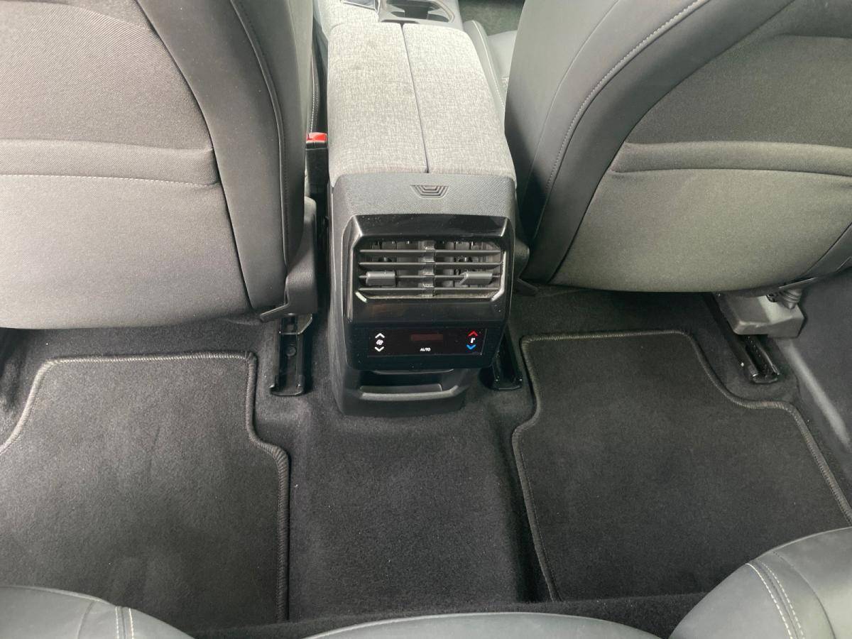 peugeot-5008-2025-hibrido-a-gasolina-1199cc