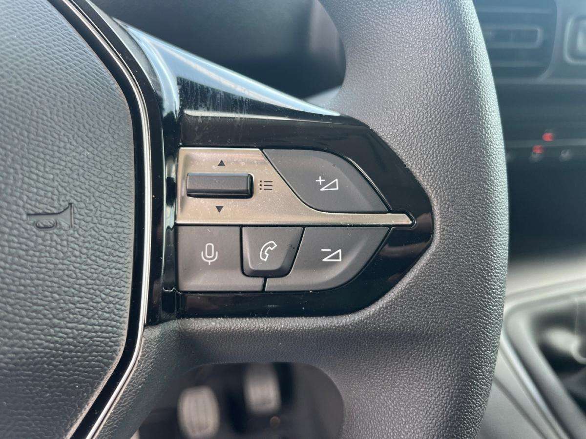 peugeot-partner-2025-diesel-1499cc
