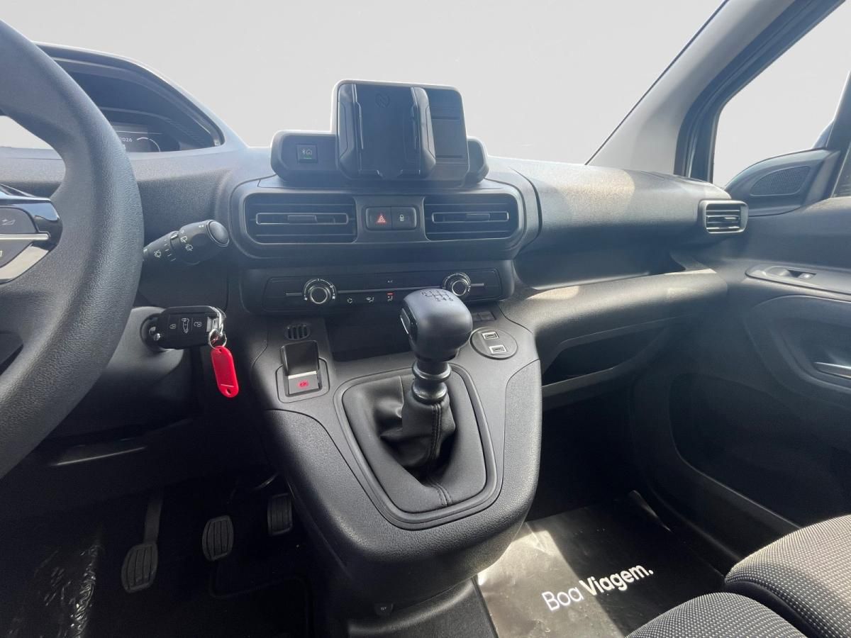 peugeot-partner-2025-diesel-1499cc