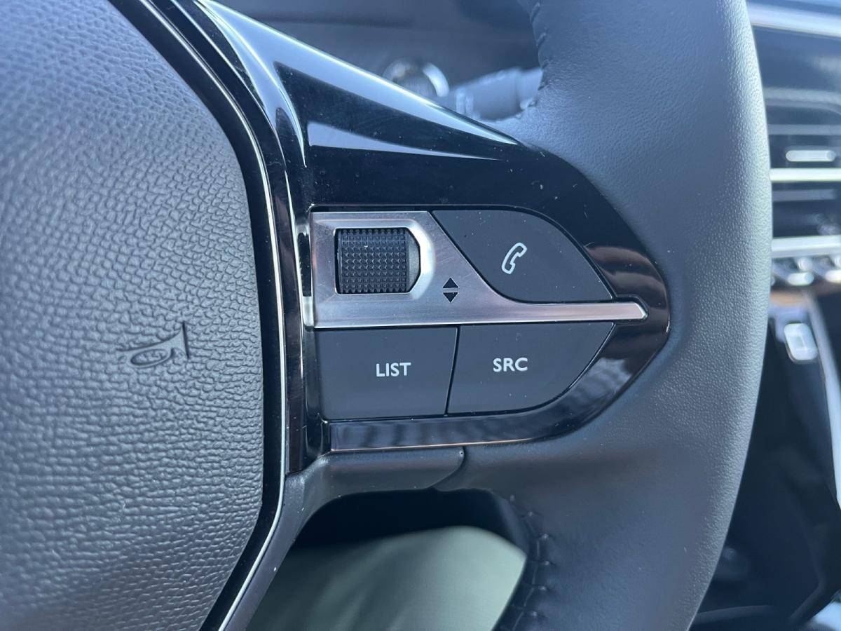 peugeot-2008-2025-eletrico-0cc