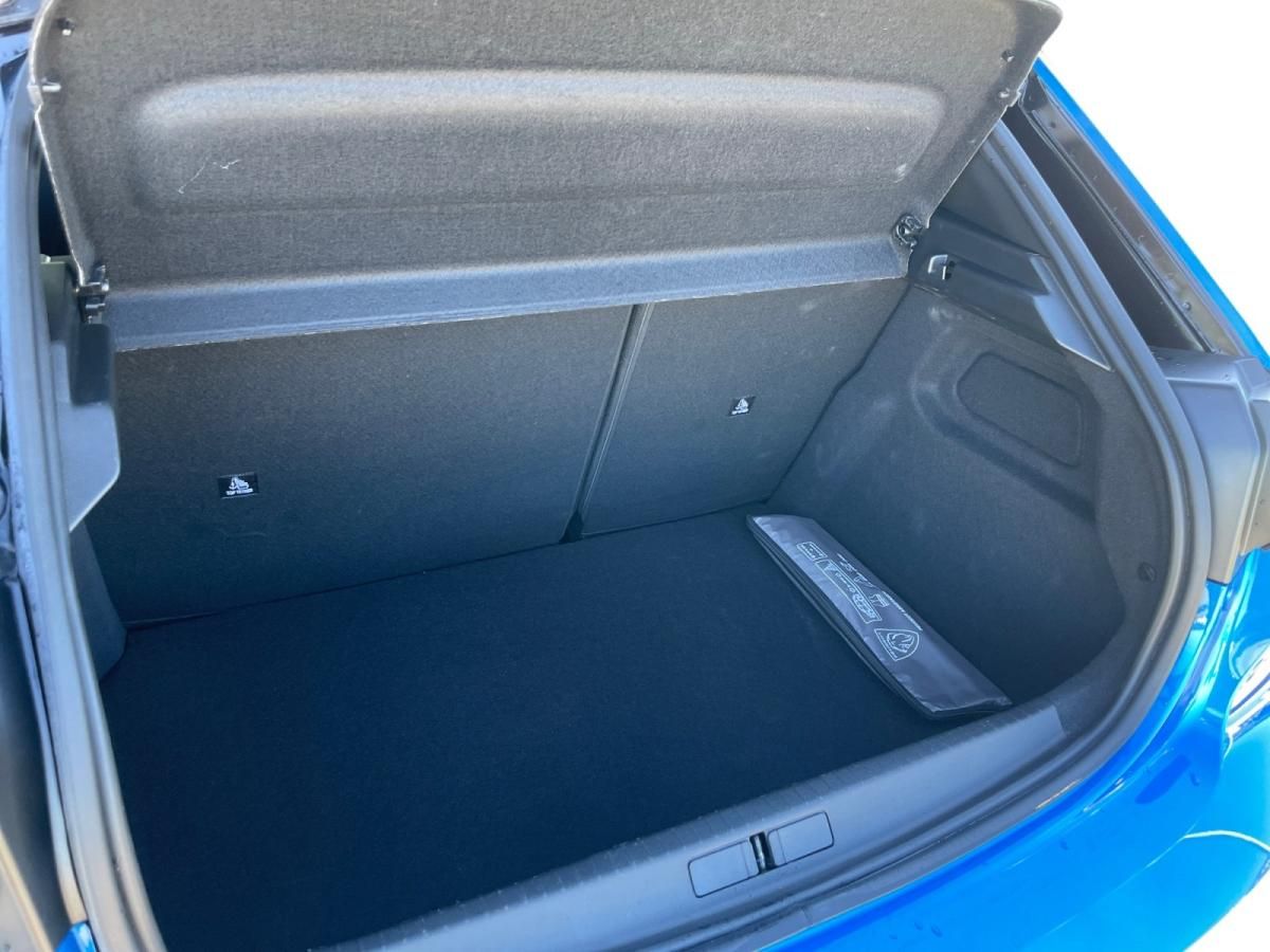 peugeot-208-2025-hibrido-a-gasolina-1199cc