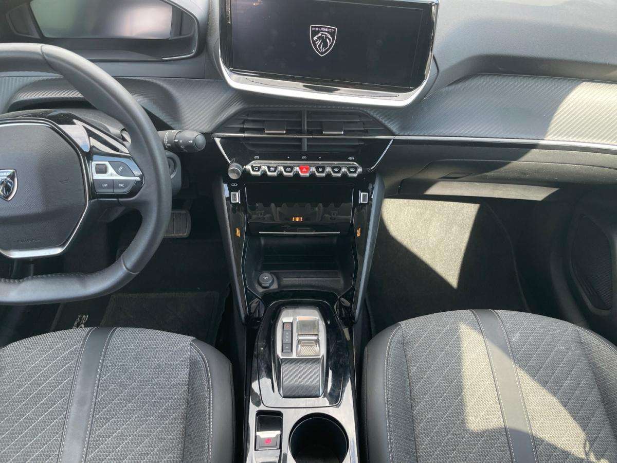 peugeot-208-2025-gasolina-1199cc
